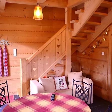 Domek alpejski La Cle Des Champs *